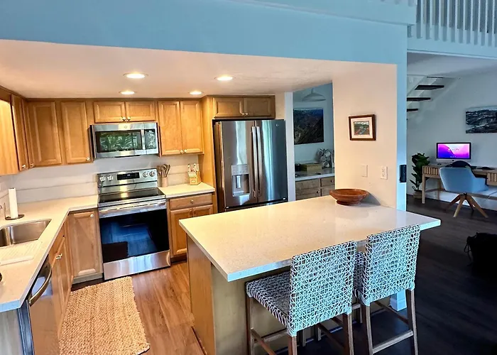 Puamana Maluhia - Two Bedroom / Two Bath Condo